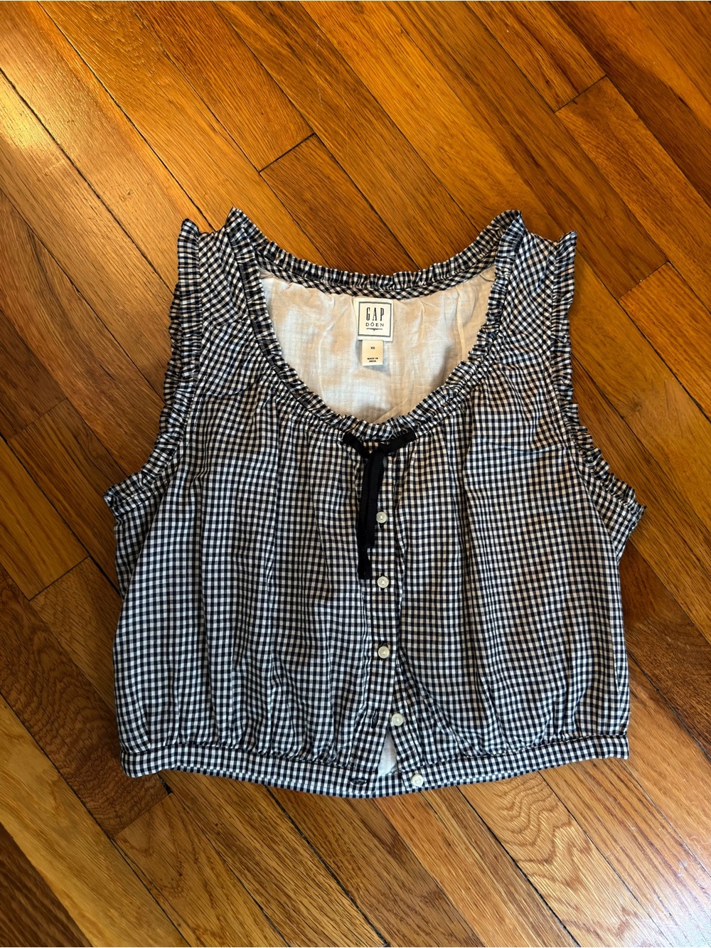 GAP Black and White Gingham Sleeveless Crop Top